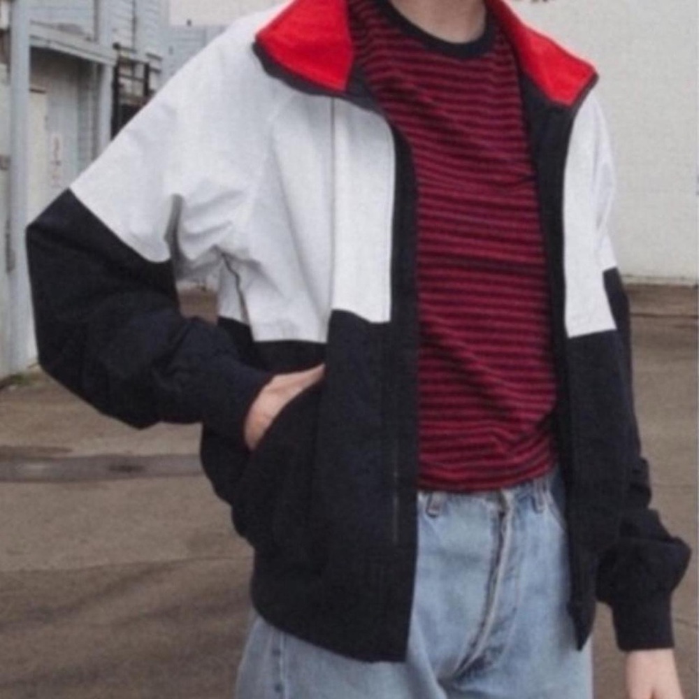 Brandy Melville Stephanie Zip Up Windbreaker Jacket